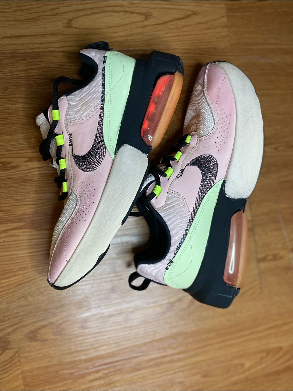 Nike Pink & Mint Lightweight Air Cushion Sneakers